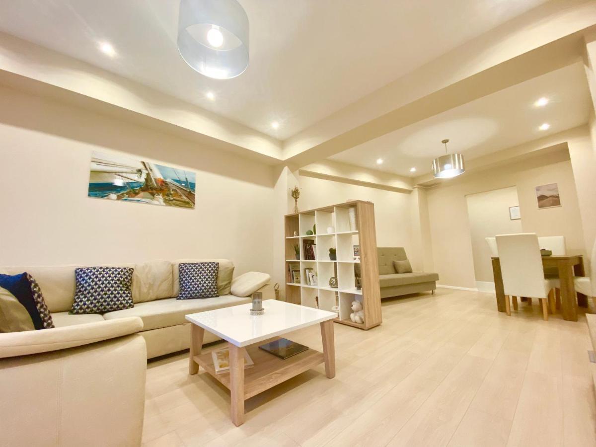 Budapest Hideout In Style With Free Parking - Luxury Apartment Dış mekan fotoğraf